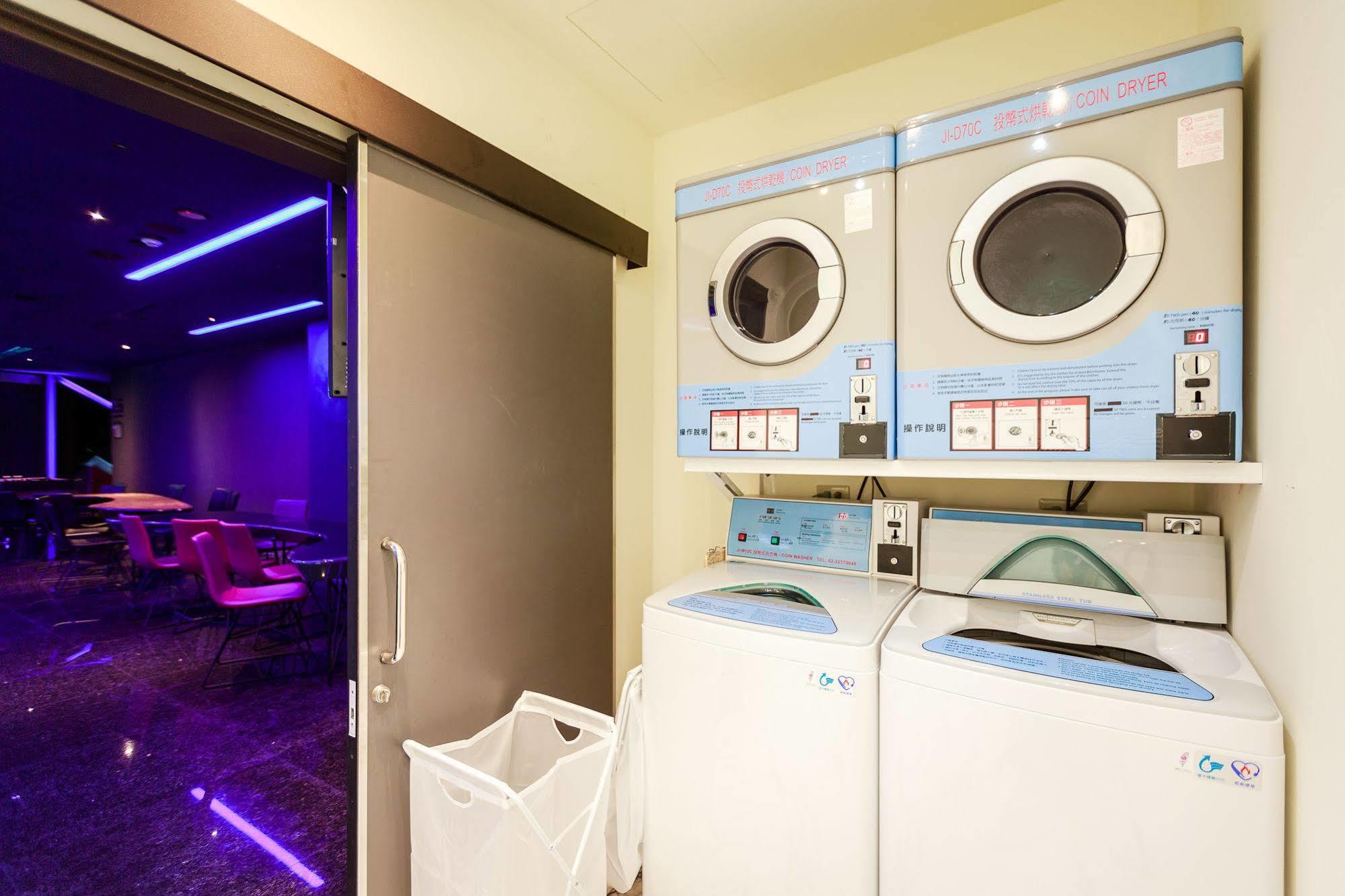 Space Inn Xinyi台北市 エクステリア 写真